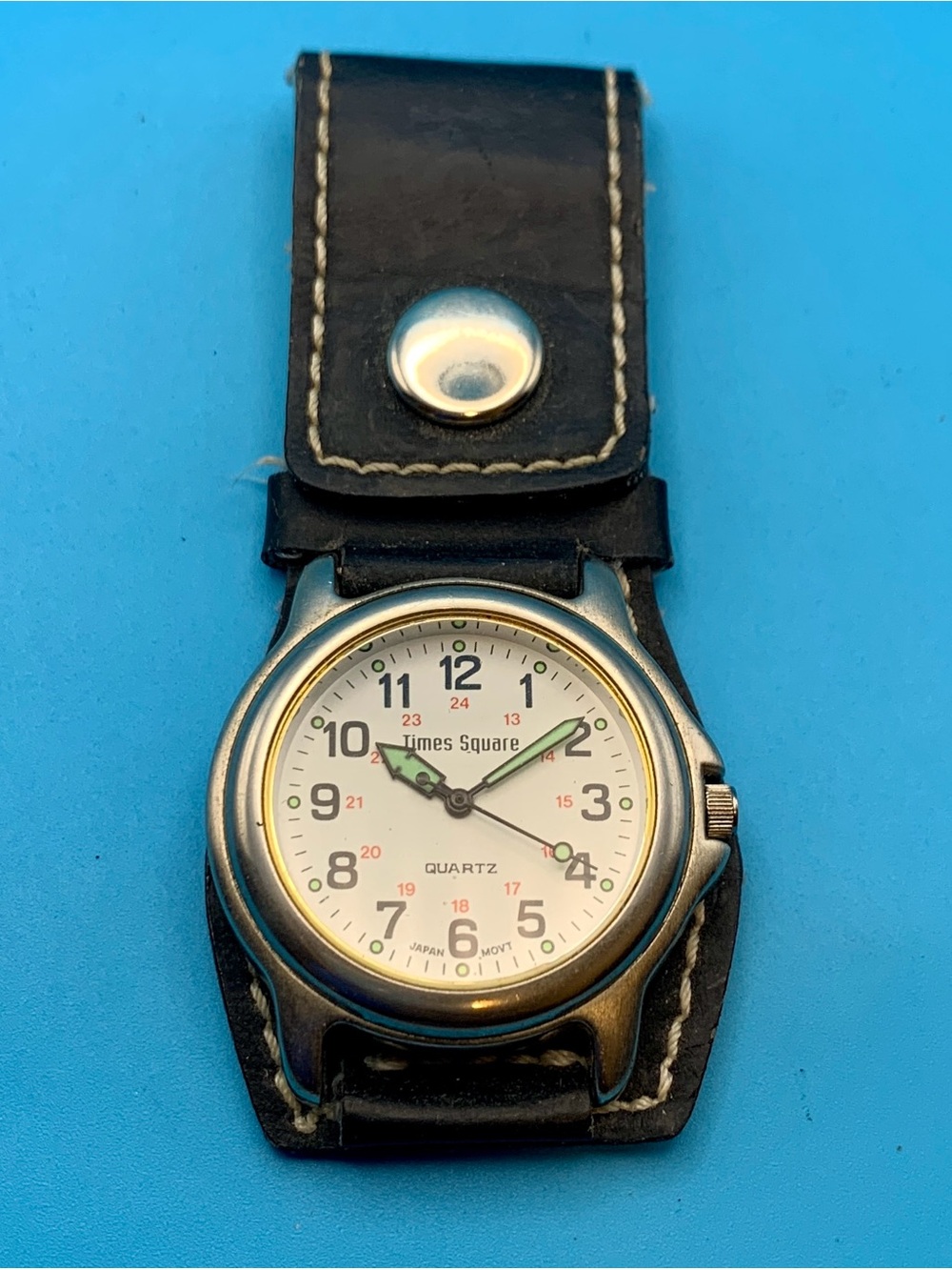 TIMES SQUARE Men’s Women’s Unisex Vintage Belt Loop Field Watch Works New Batt